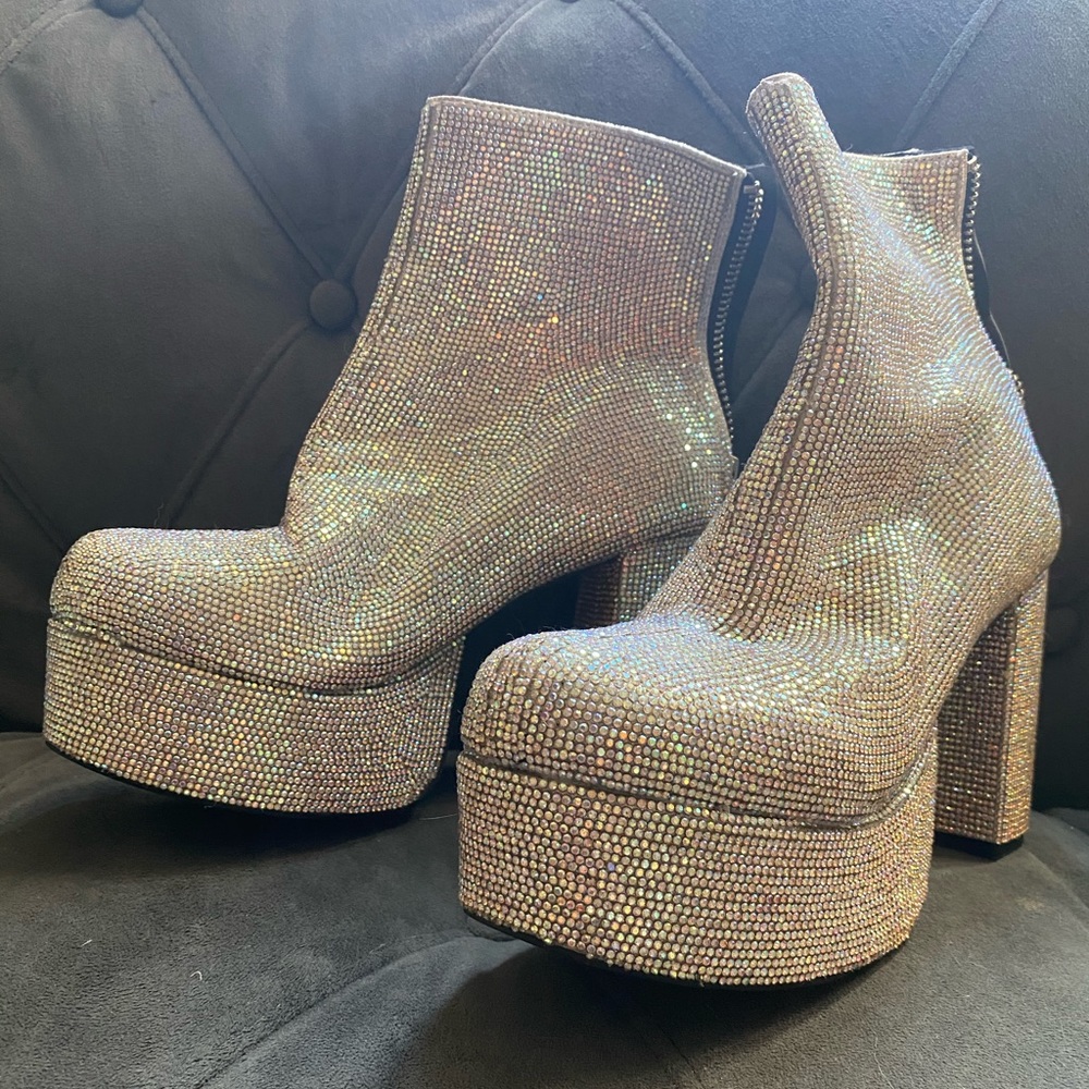Current Mood : Crystal Tide Platform Boots